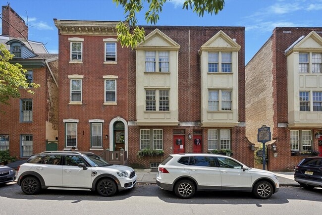 Building Photo - 336 Lombard St