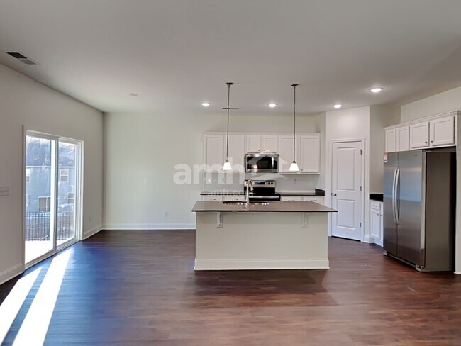 Building Photo - 12125 Golden Farm Ln