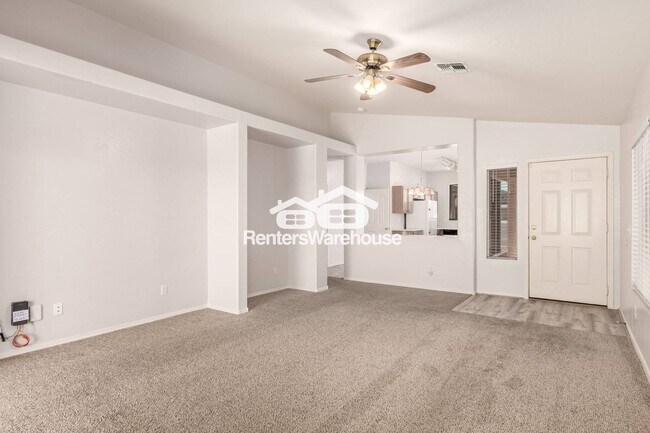 Foto del edificio - 15338 W Banff Ln