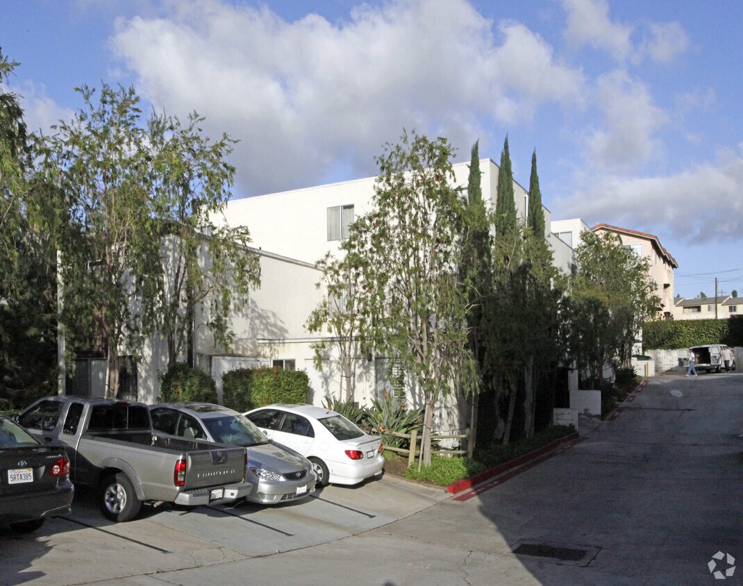 Foto principal - 5725 Linda Vista Rd