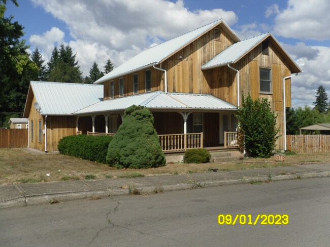 Building Photo - 1012 NW 106th Cir