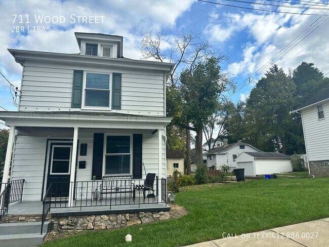 Photo - 711 Wood St House