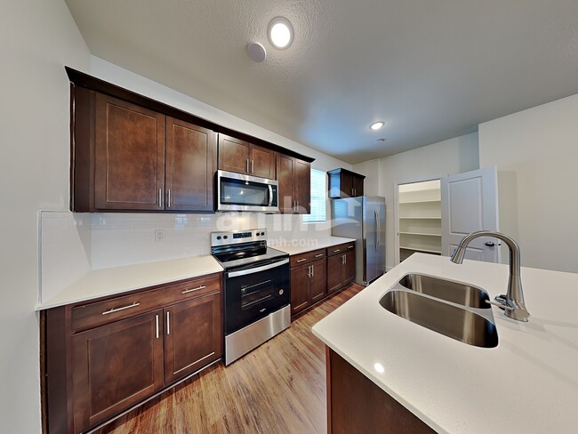 Building Photo - 6014 W Copper Hawk Dr