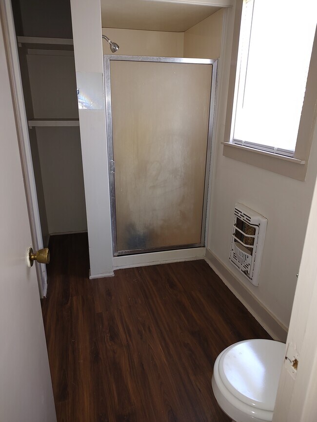 Bathroom - 210 Clara St
