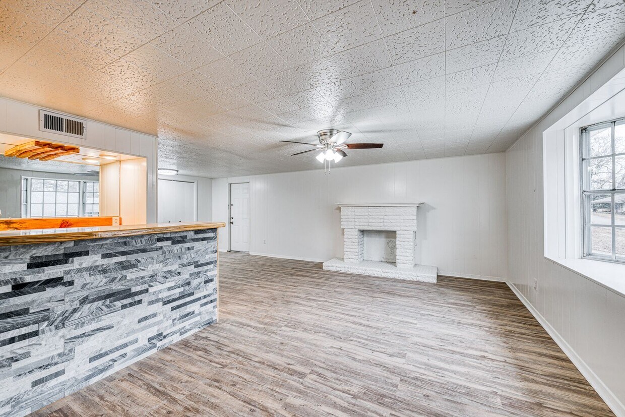 11 Brookridge Dr, Little Rock, AR 72205 House Rental in Little Rock