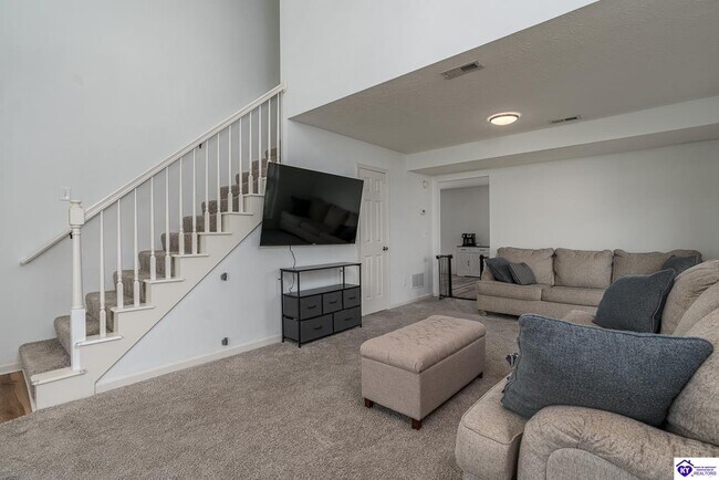 Foto del edificio - 310 Ivy Pointe Dr