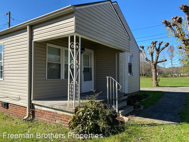 Foto del edificio - 2 br, 1 bath House - 1245 Scuffletown Road