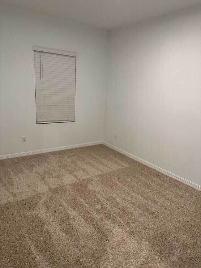 Foto del edificio - 13132 Annies Walk Dr