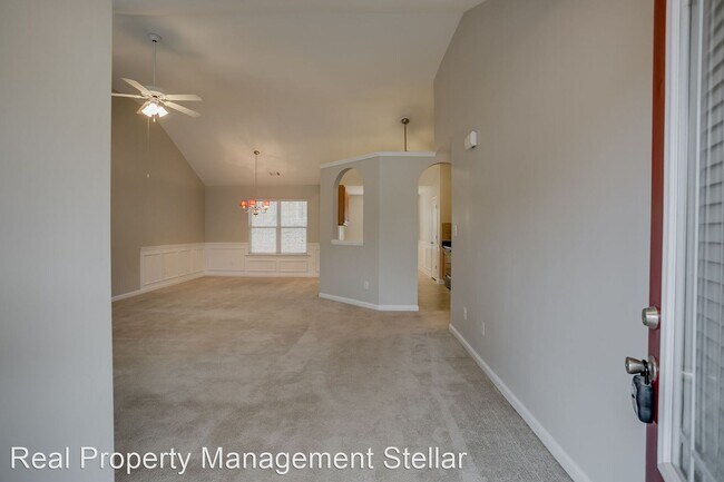 Foto del edificio - 3 br, 2 bath House - 440 Fairfield Drive