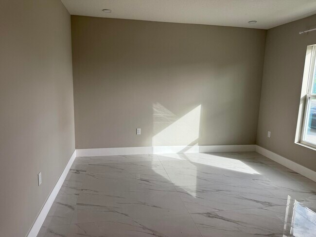 Foto del edificio - 1205 SW Alcantarra Blvd