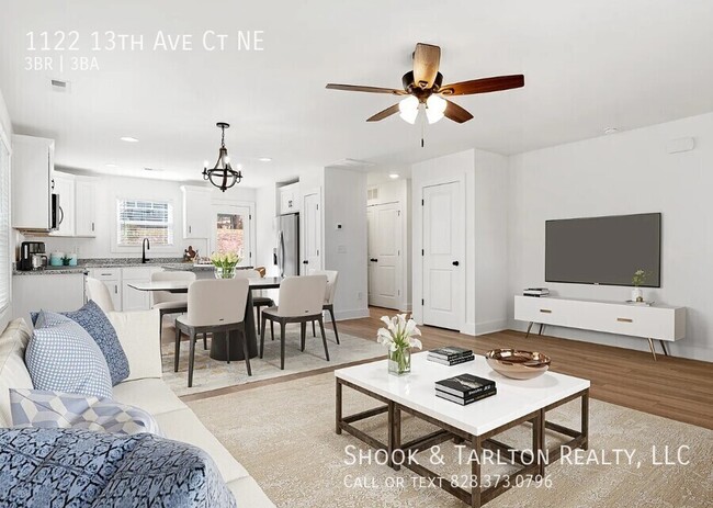 Foto del edificio - 1122 13th Ave Ct NE
