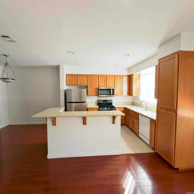 Foto del edificio - 1021 L Ave