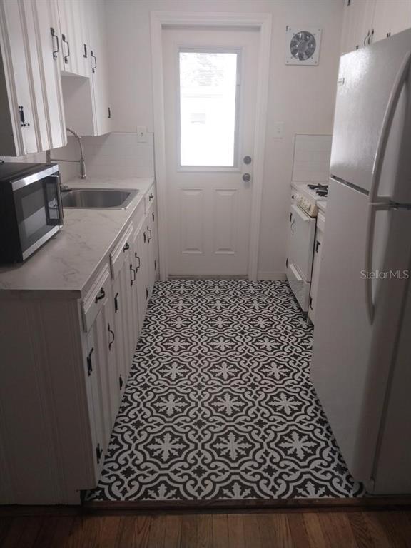 Primary Photo - 2178 8th Ave N