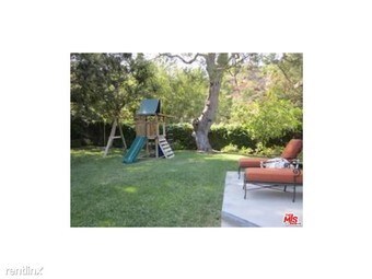 Primary Photo - 14470 Glorietta Dr