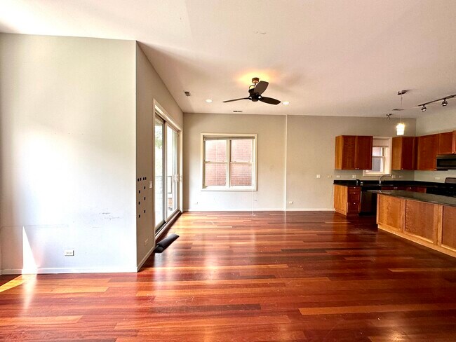 Foto del edificio - 3221 N Sheffield Ave