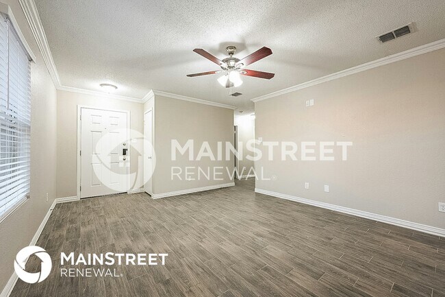 Building Photo - 704 Panola Dr