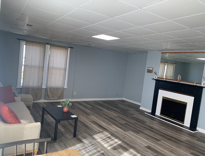 Foto principal - 525 E Pine St