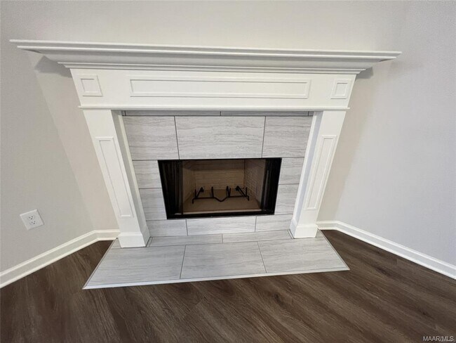 Foto del edificio - 211 Dawsons Ml Wy