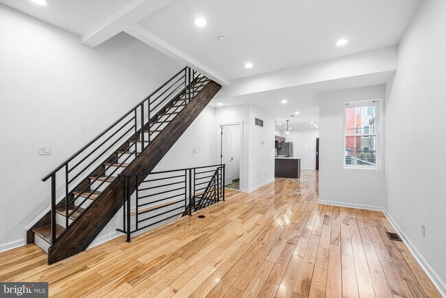Building Photo - 4047 Green St