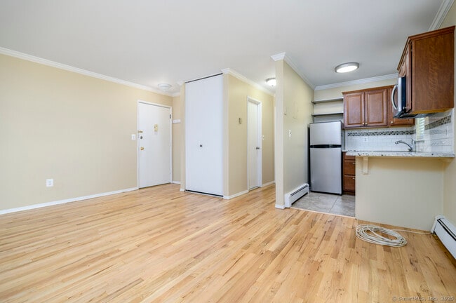 Foto del edificio - 398 Courtland Ave