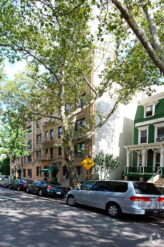 Building Photo - 247 13th St