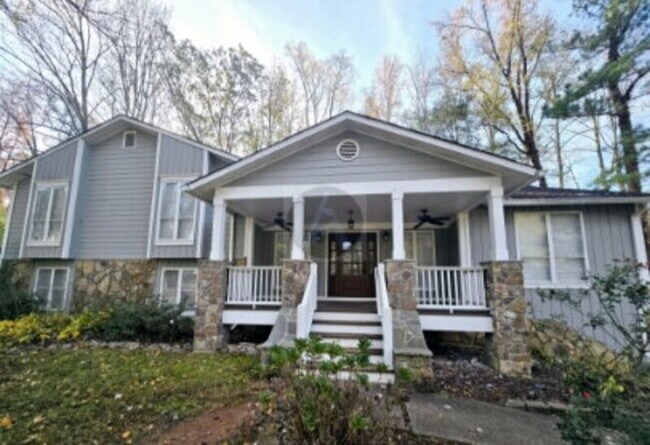 Foto del edificio - 2312 Kilkenny Way NE