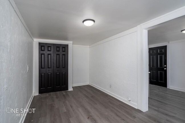 Foto del edificio - 617 Grand Ave 1/2
