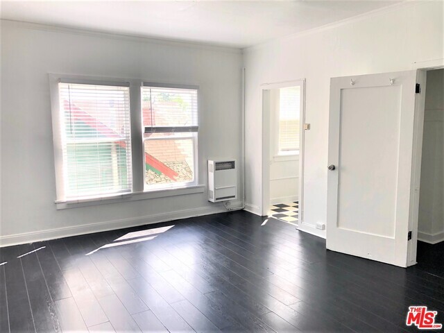 Building Photo - 409 S Alvarado St