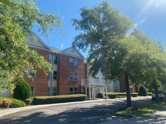 Foto principal - 1220 W 38th St