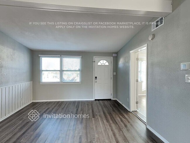 Foto del edificio - 11678 104th St