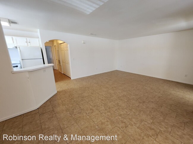 Building Photo - 2 br, 2 bath House - 4520 W Lake Mead #202