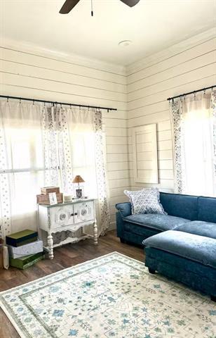 Foto del edificio - 608 N Belknap St