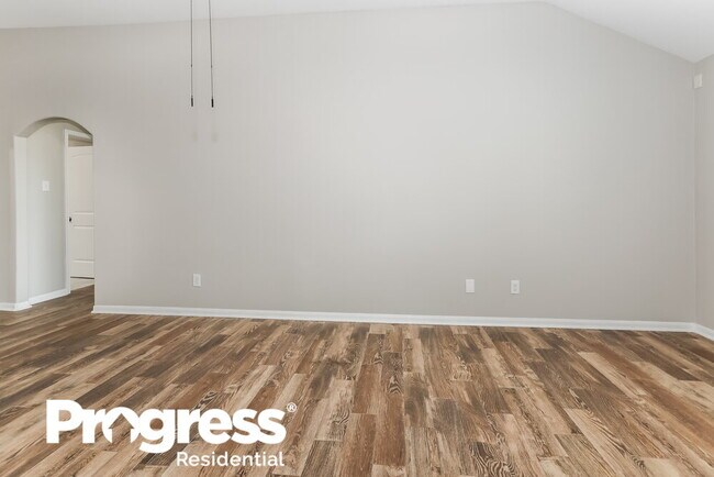 Building Photo - 17189 Glen Oaks Dr
