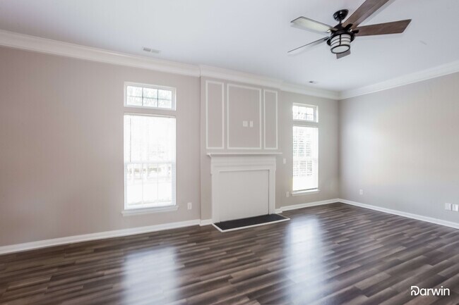 Building Photo - 206 Pine Lake Dr