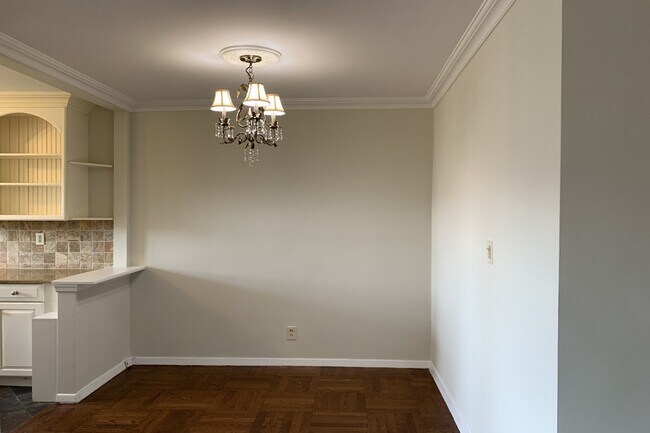 Building Photo - 415 Claremont Ave