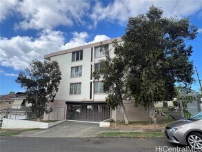 Building Photo - 1420 Alapai St