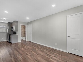 Building Photo - 3025 Prospect St