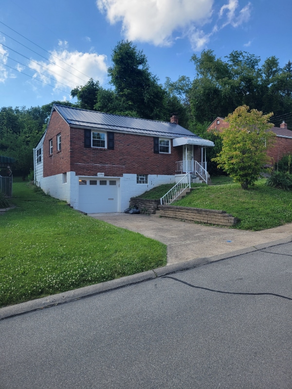 3848 Delco Rd, Pittsburgh, PA 15227 House Rental in Pittsburgh, PA