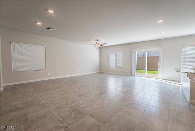 Building Photo - 3823 Corellia Ave