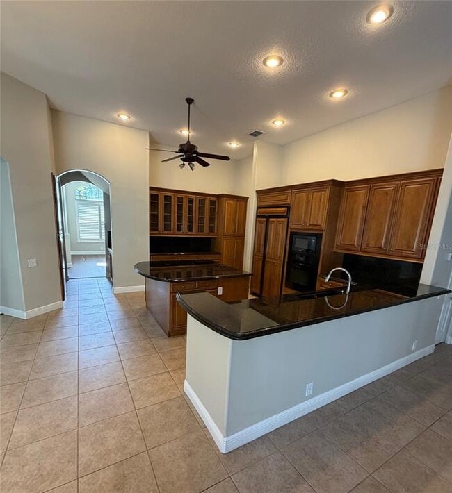 Building Photo - 5000 Quill Ct