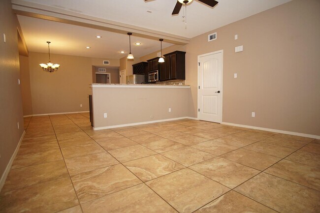 Building Photo - 3836 Loma Brisa Dr