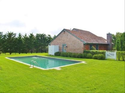 Foto del edificio - 9 Juniper Ln