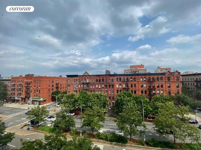 Foto del edificio - 1966 7th Ave