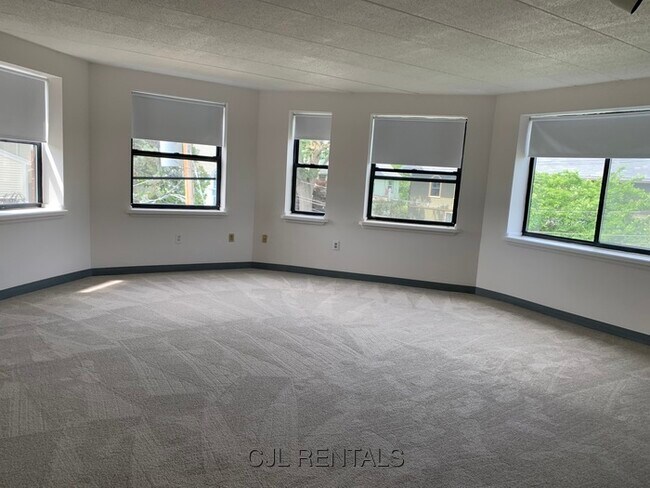 Foto del edificio - 35 Vine St