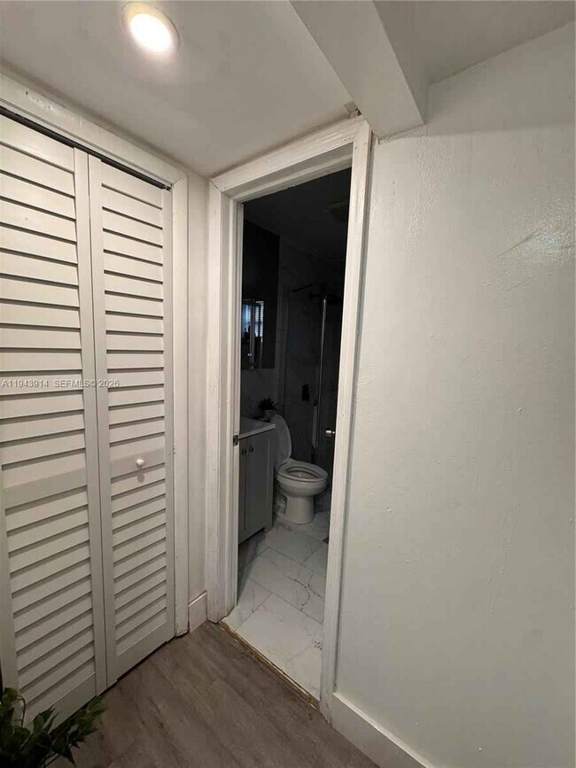 Foto del edificio - 5721 SW 41st St