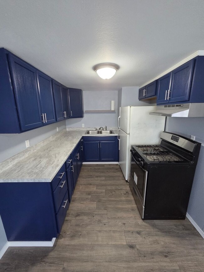 Foto del edificio - 220-226 East J St