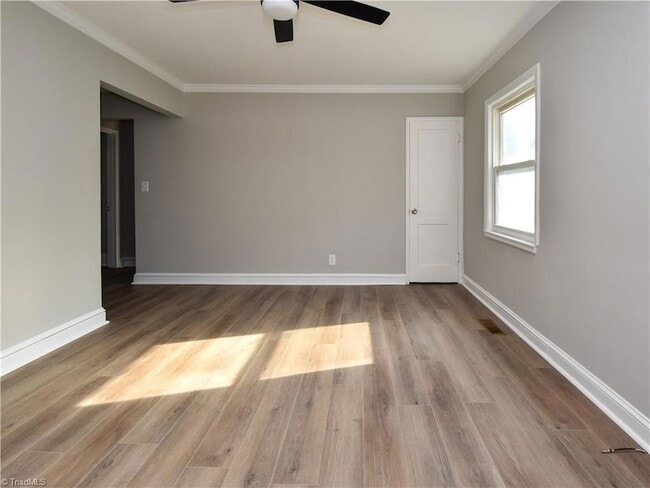 Building Photo - 2500 Miller Park Cir