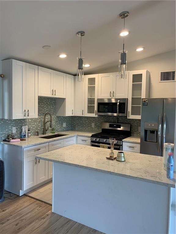 Building Photo - 1304 Mariposa Dr