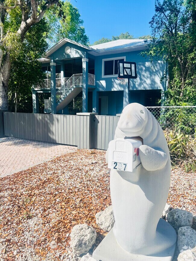 Buttonwood Shores Apartments for Rent Key Largo, FL 3 Rentals