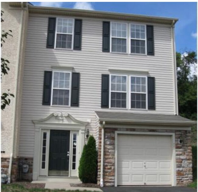 Building Photo - 71 Brookview Ln